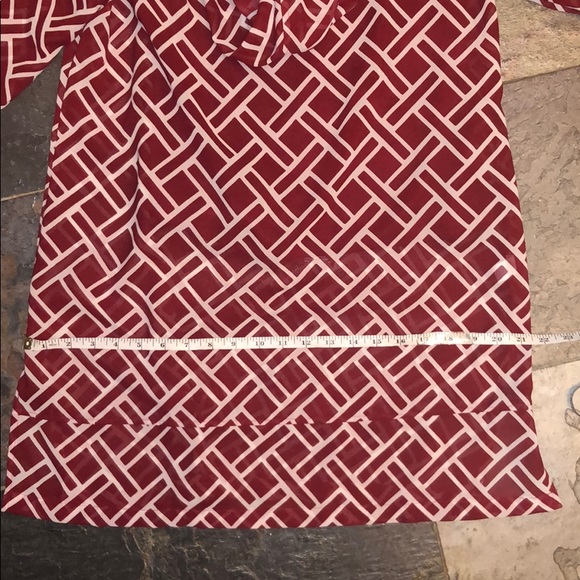 MAKE ME AN OFFER! Red and white tunic - Picture 5 of 7